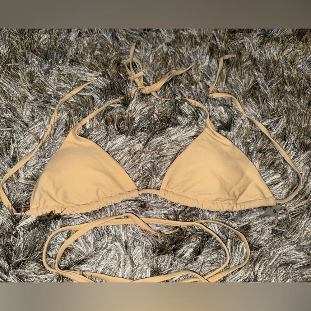 MATTE Collection Triangle Bikini Set - Picture 3 of 4